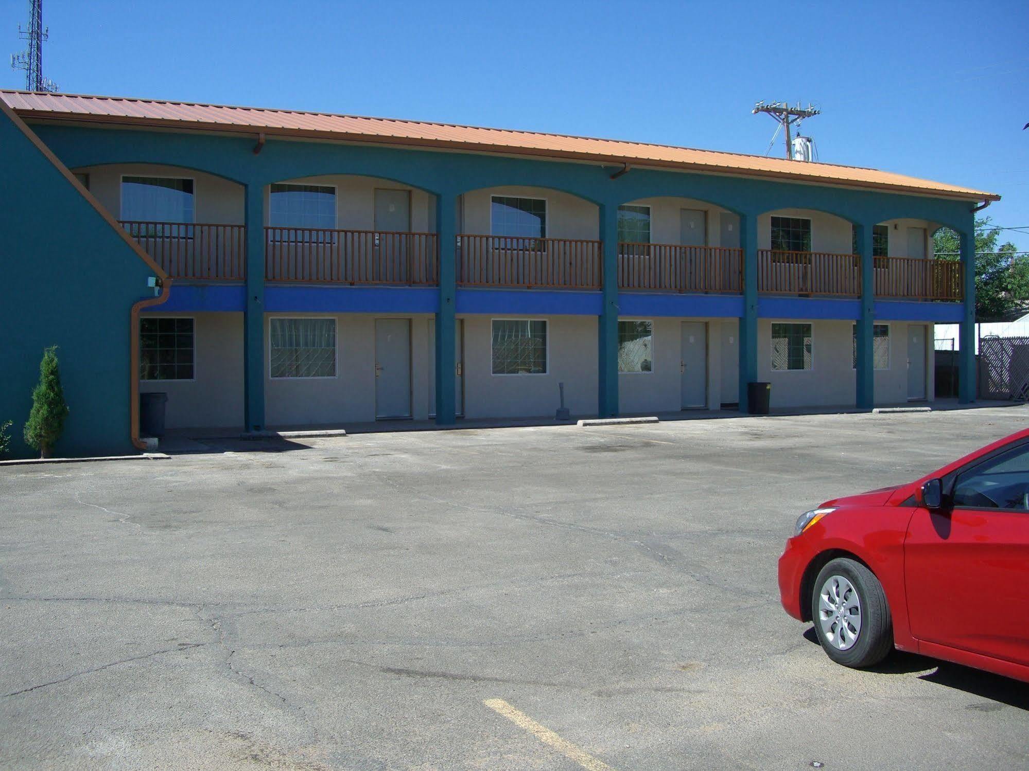 La Hacienda Inn Artesia Εξωτερικό φωτογραφία
