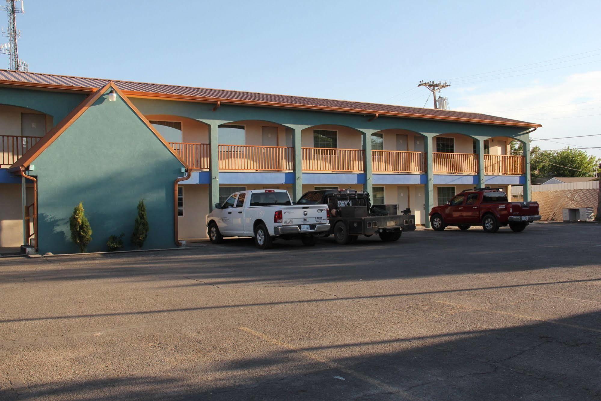 La Hacienda Inn Artesia Εξωτερικό φωτογραφία