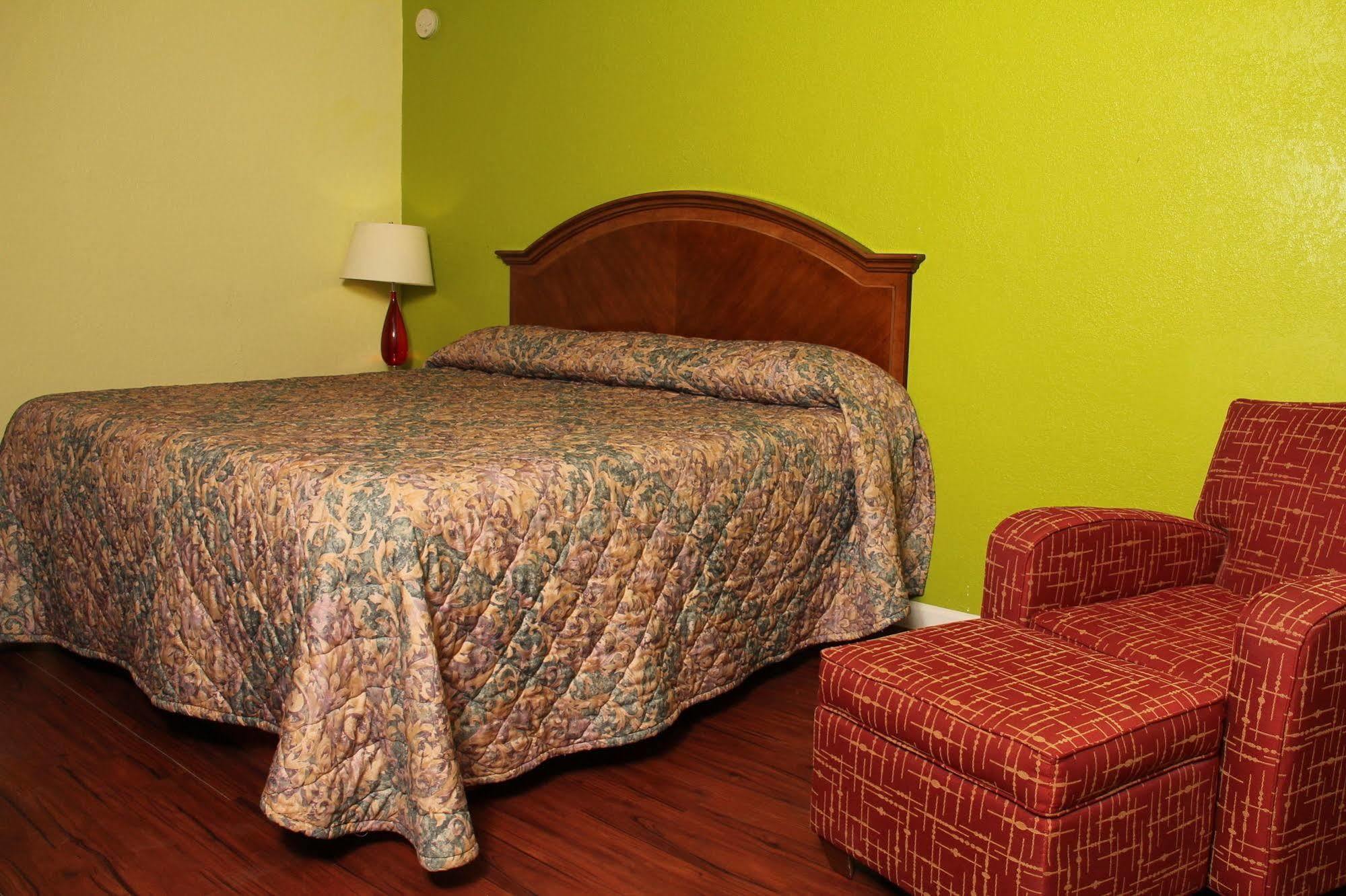 La Hacienda Inn Artesia Εξωτερικό φωτογραφία