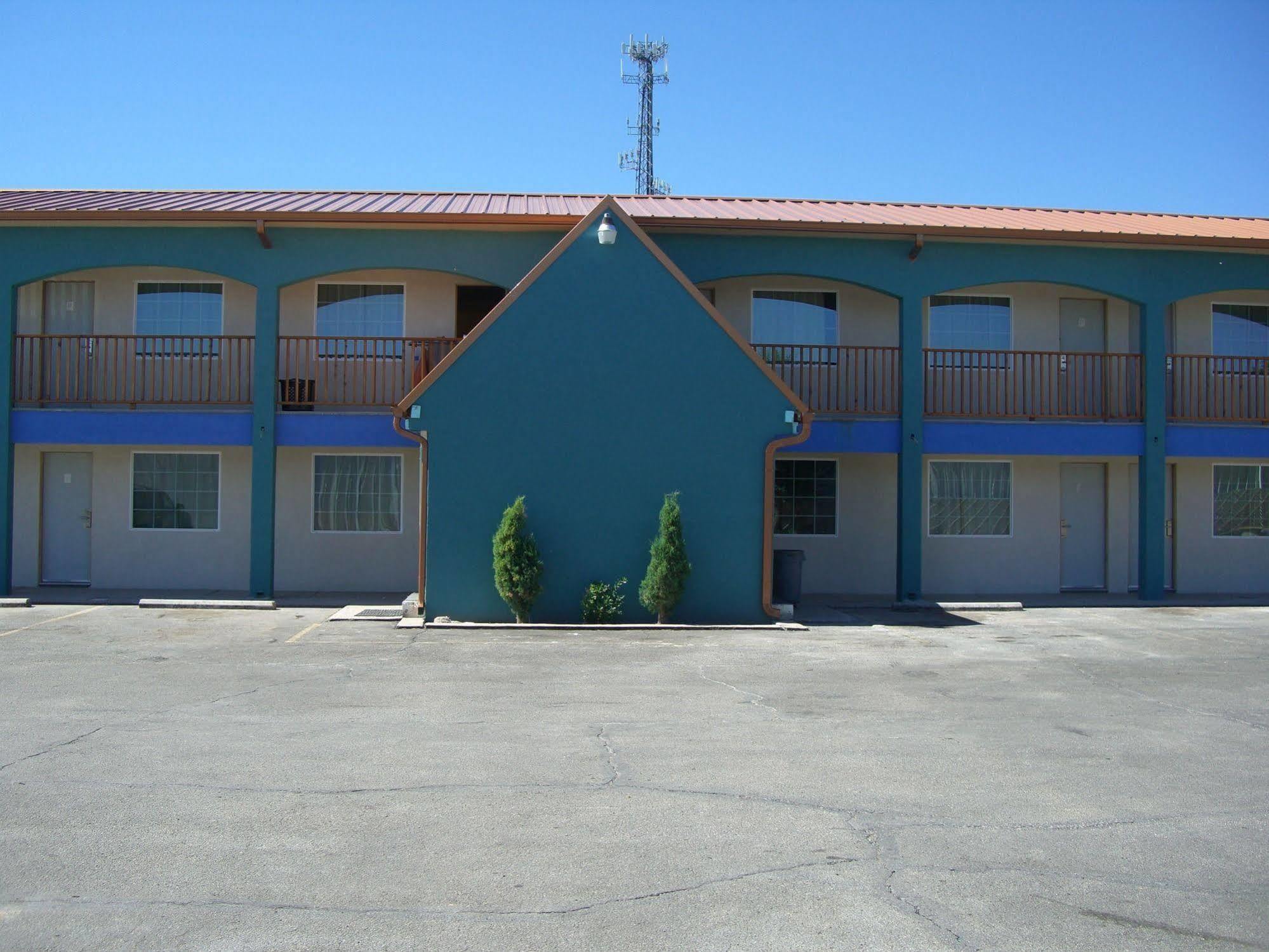 La Hacienda Inn Artesia Εξωτερικό φωτογραφία