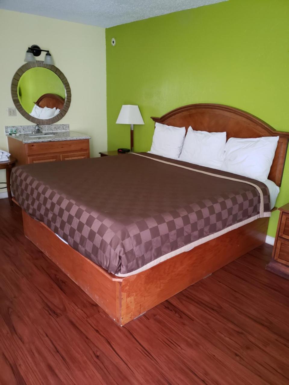 La Hacienda Inn Artesia Δωμάτιο φωτογραφία