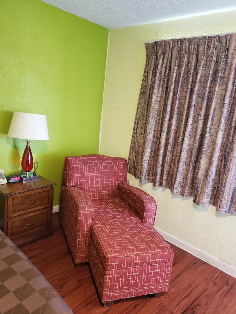 La Hacienda Inn Artesia Εξωτερικό φωτογραφία